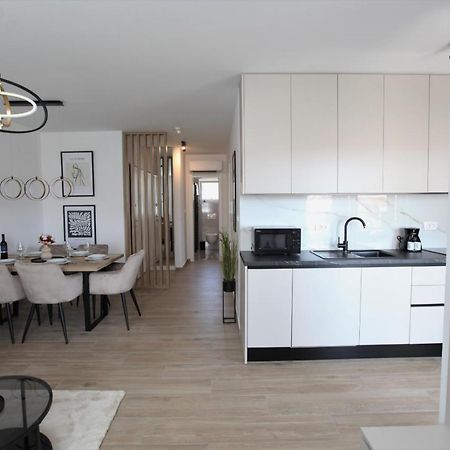 Apartment Sweet Dreams โตรกีร์ ภายนอก รูปภาพ