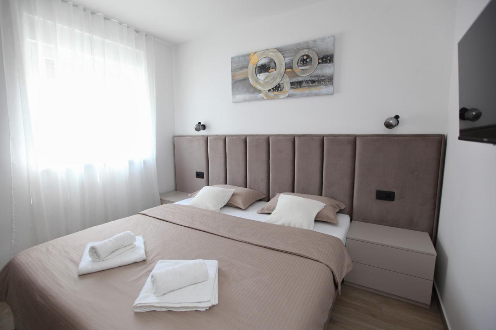 Apartment Sweet Dreams โตรกีร์ ภายนอก รูปภาพ
